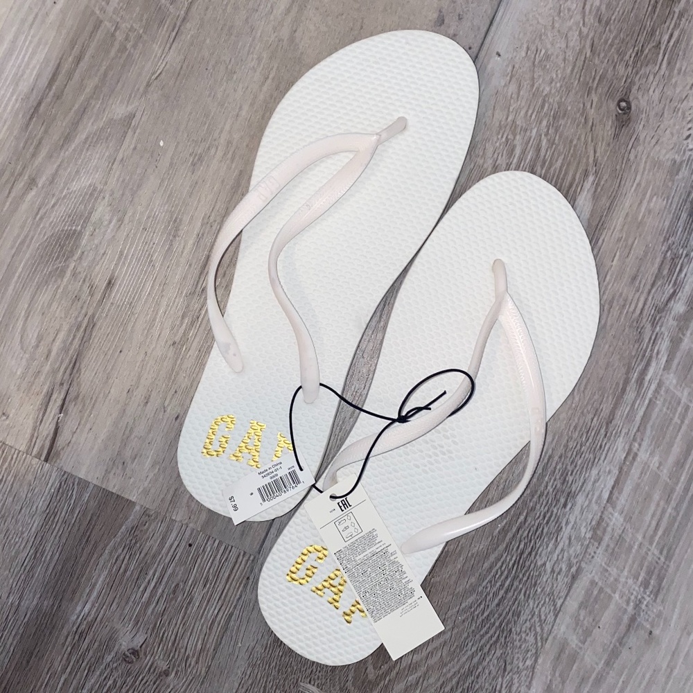 GAP Flip Flops